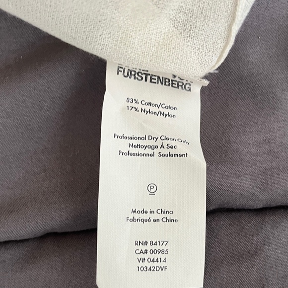 Diane Von Furstenberg Cream Top - Picture 9 of 9